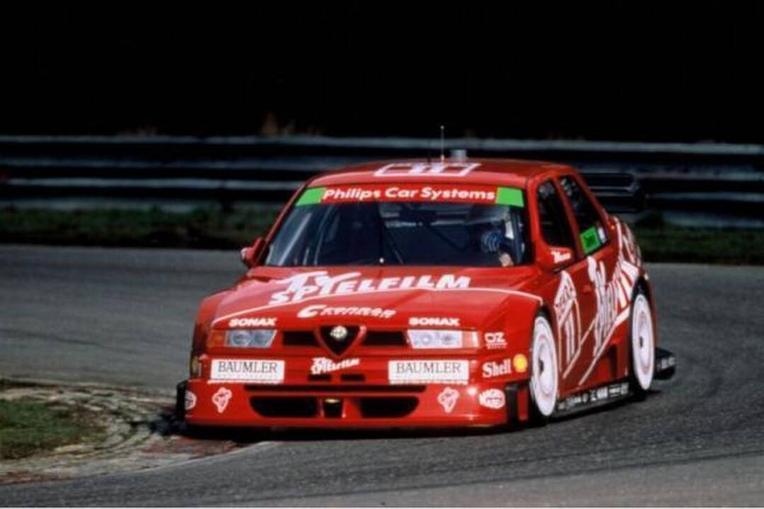 „Techno Classica 2010“ pritraukė šimtus tūkstančių gerbėjų 