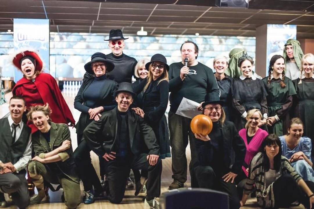 Kauno teatralų boulingo turnyre triumfavo Mažasis teatras
