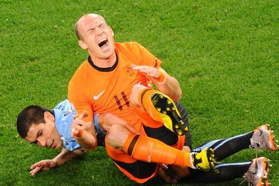 Į finalą keliauja olandai, rezultatu 3:2 įveikę Urugvajų