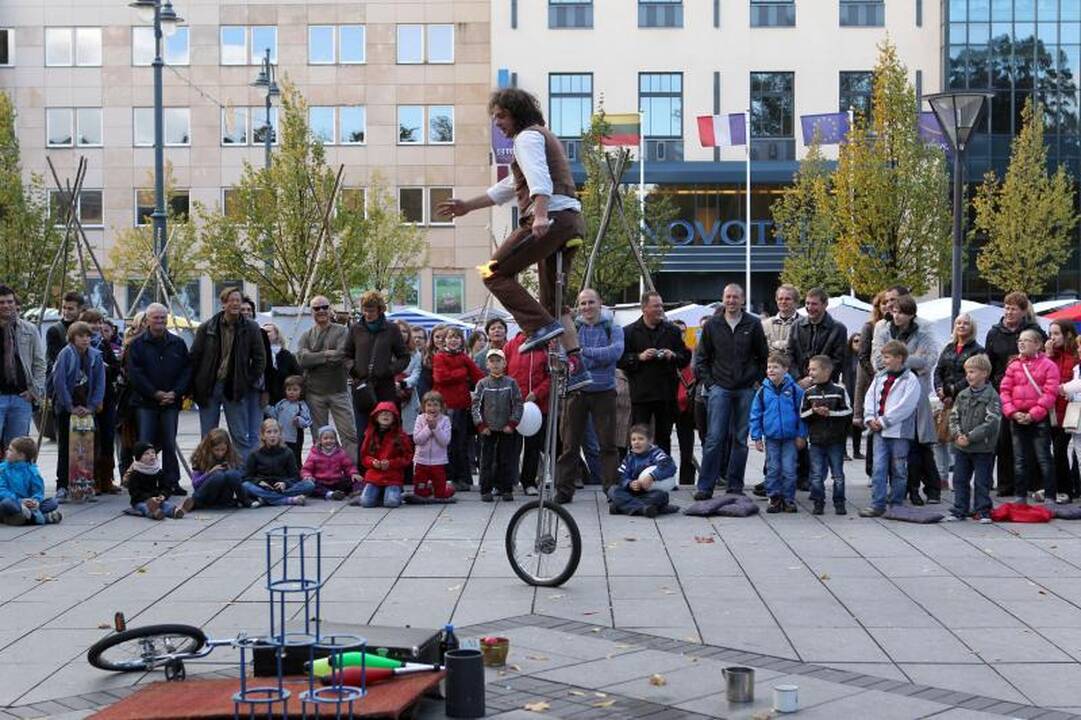 Gatvės teatrų festivalyje netrūksta linksmybių