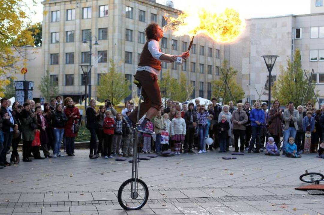 Gatvės teatrų festivalyje netrūksta linksmybių