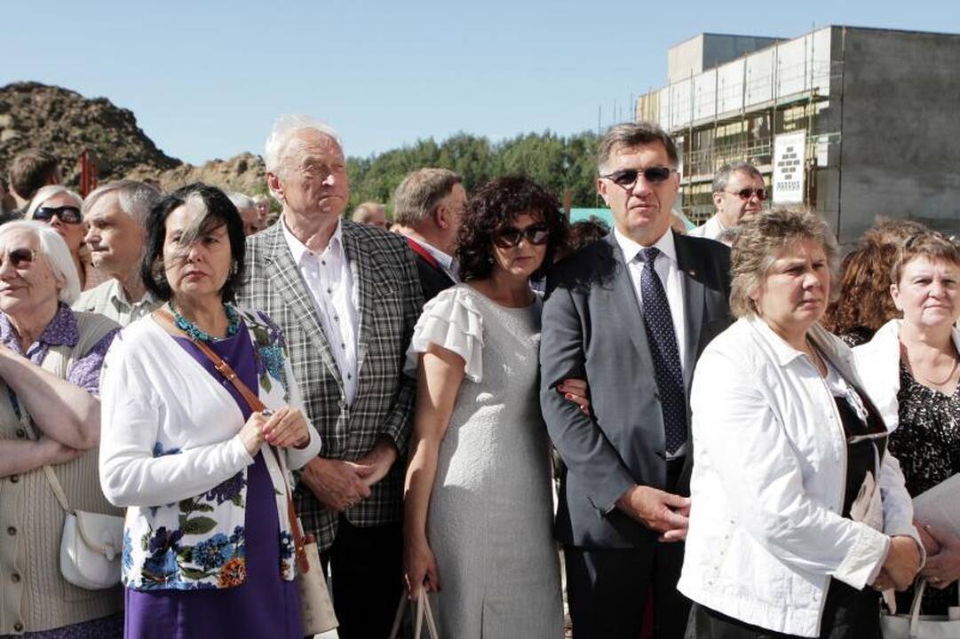 Klaipėdoje vyskupas pašventino onkologijos centro bažnyčią