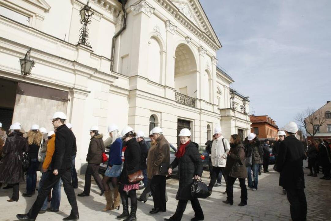 Fejerverkas liūtyje išbandė kauniečių kantrybę