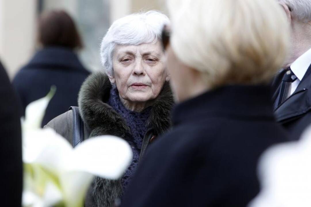 Lietuva atsisveikina su V. Šapranausku (papildyta)