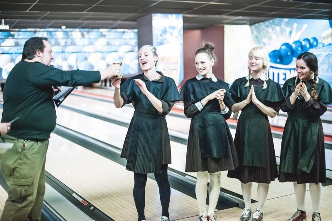 Kauno teatralų boulingo turnyre triumfavo Mažasis teatras