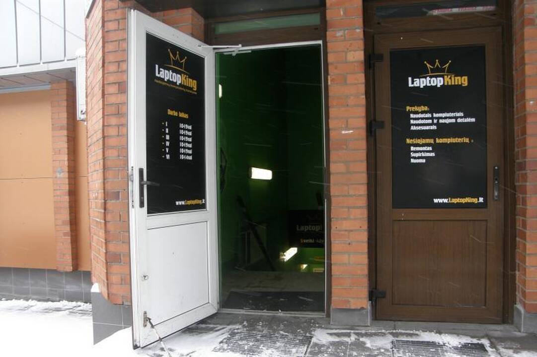Vilniuje įžūliai apšvarinta kompiuterių parduotuvė