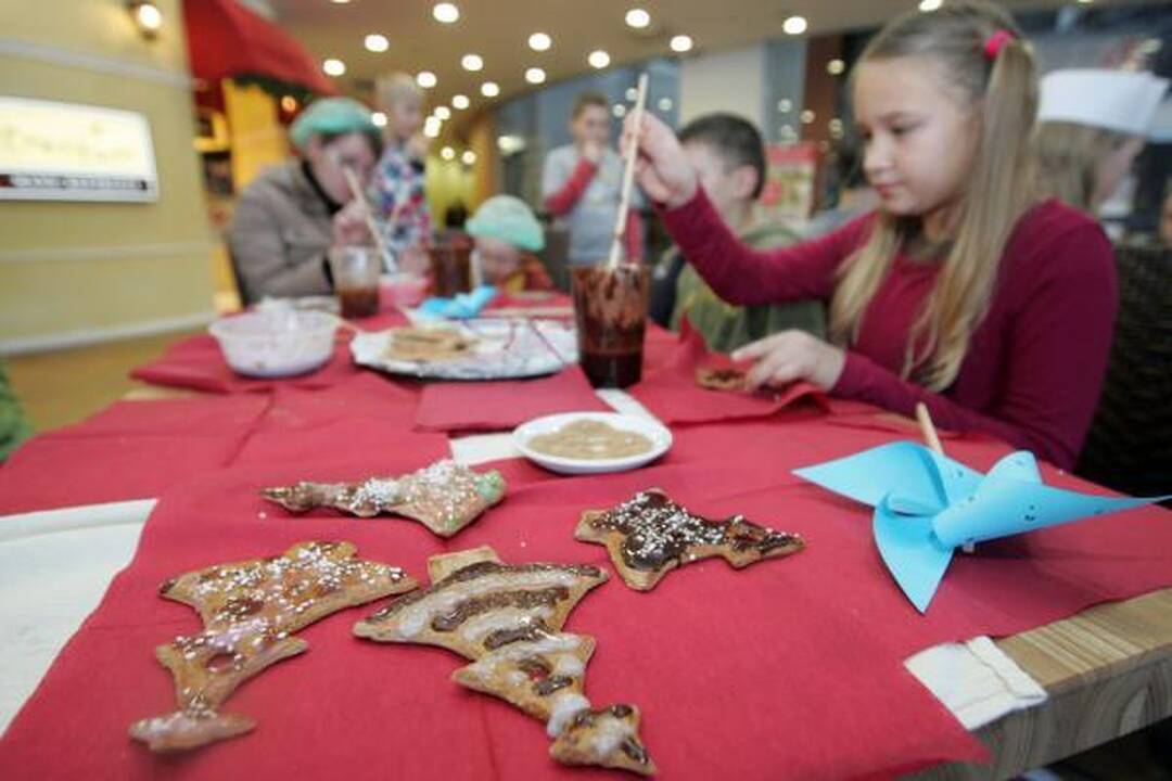 Vilniečių puošti meduoliai – vaikų namų auklėtiniams