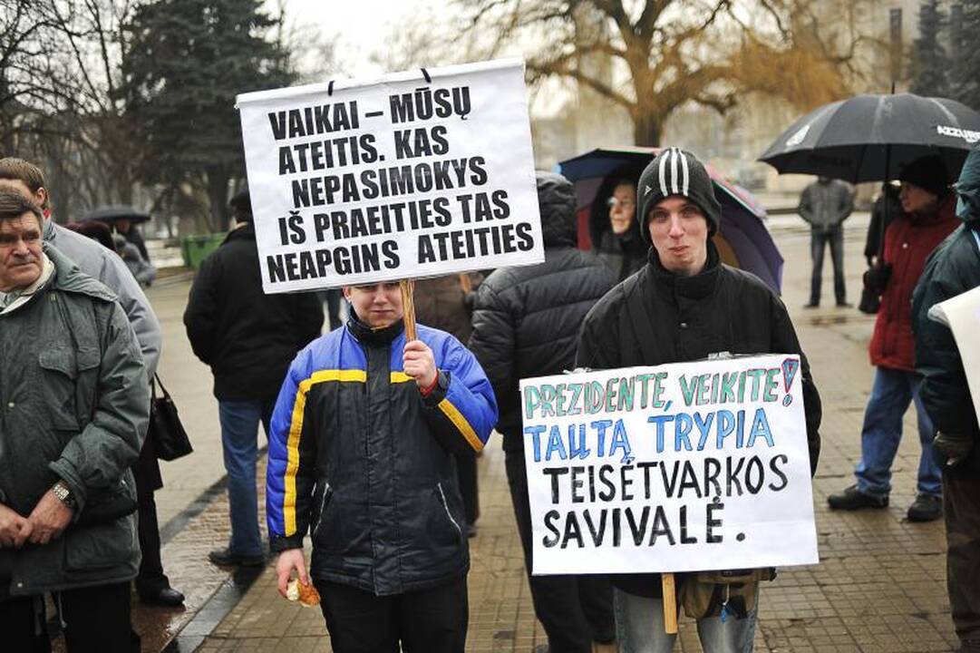 „Drąsiaus kelio“ suburtame mitinge liejosi kaltinimai