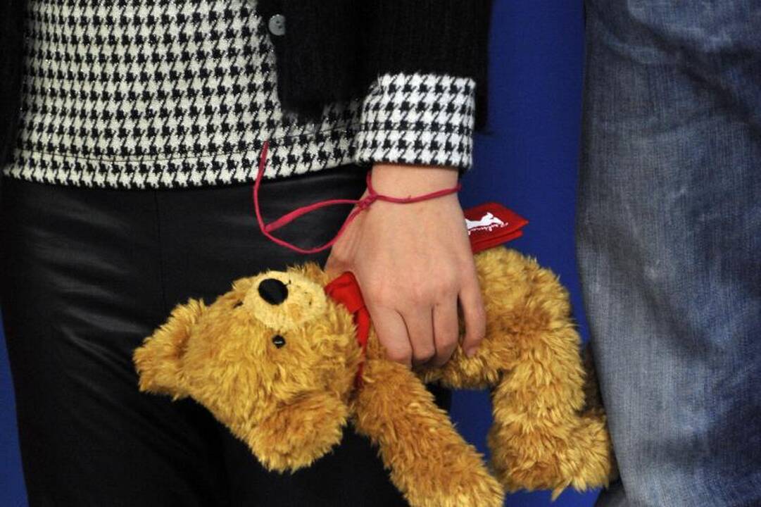 Dingusi mažametė rasta ir pristatyta į gydymo įstaigą