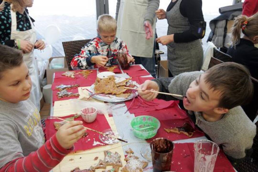 Vilniečių puošti meduoliai – vaikų namų auklėtiniams