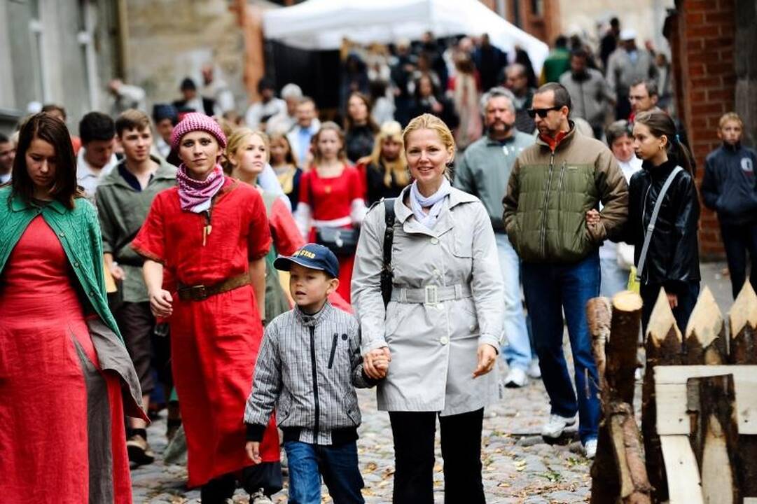 Kaune  vėl   karaliauja   Hanzos  šventė