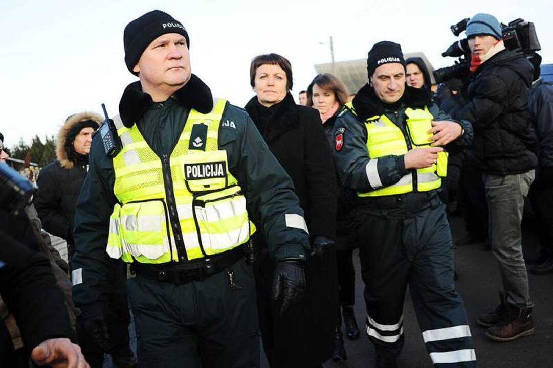 Teismo sprendimas neįvykdytas, mergaitė liko namuose (dar papildyta)