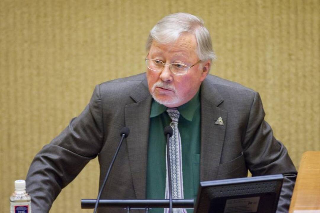 V.Landsbergis: pasiūlymai Vengrijai neturėtų atrodyti kaip EK diktatas