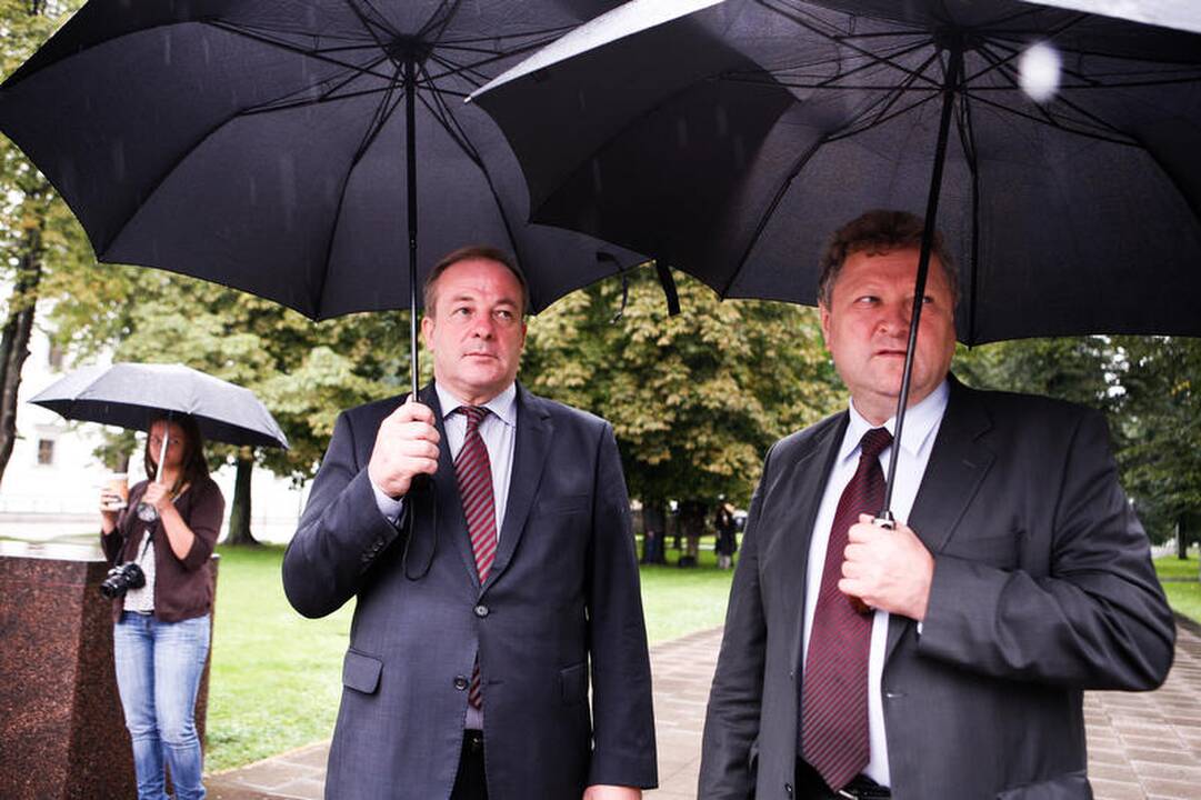 Raitelius į žygį išlydėjo lietus