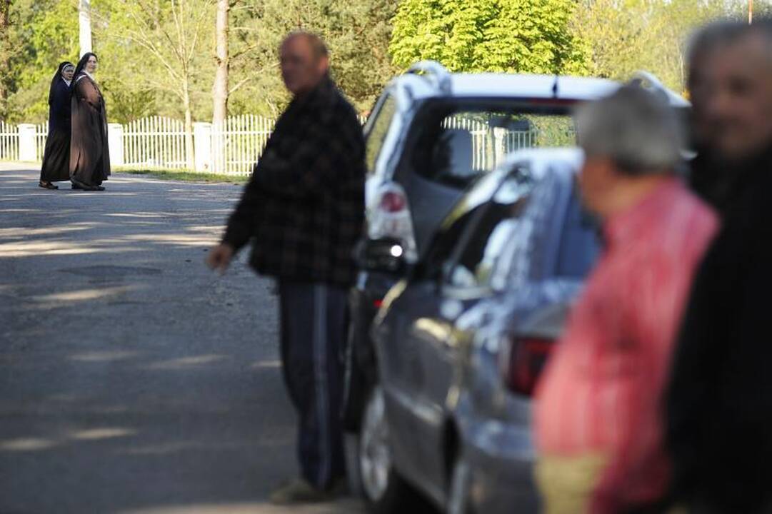Gaisras sunaikino Paštuvos bažnyčią Kauno rajone   