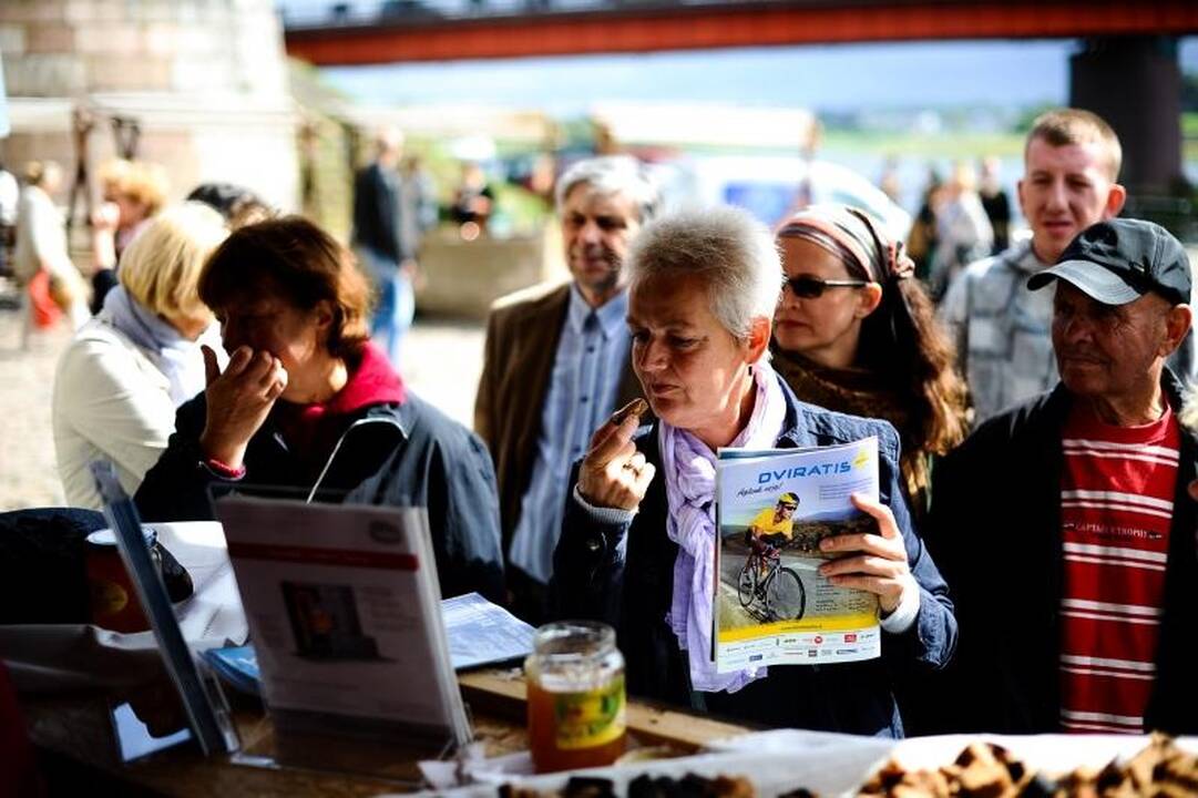 Kaune  vėl   karaliauja   Hanzos  šventė