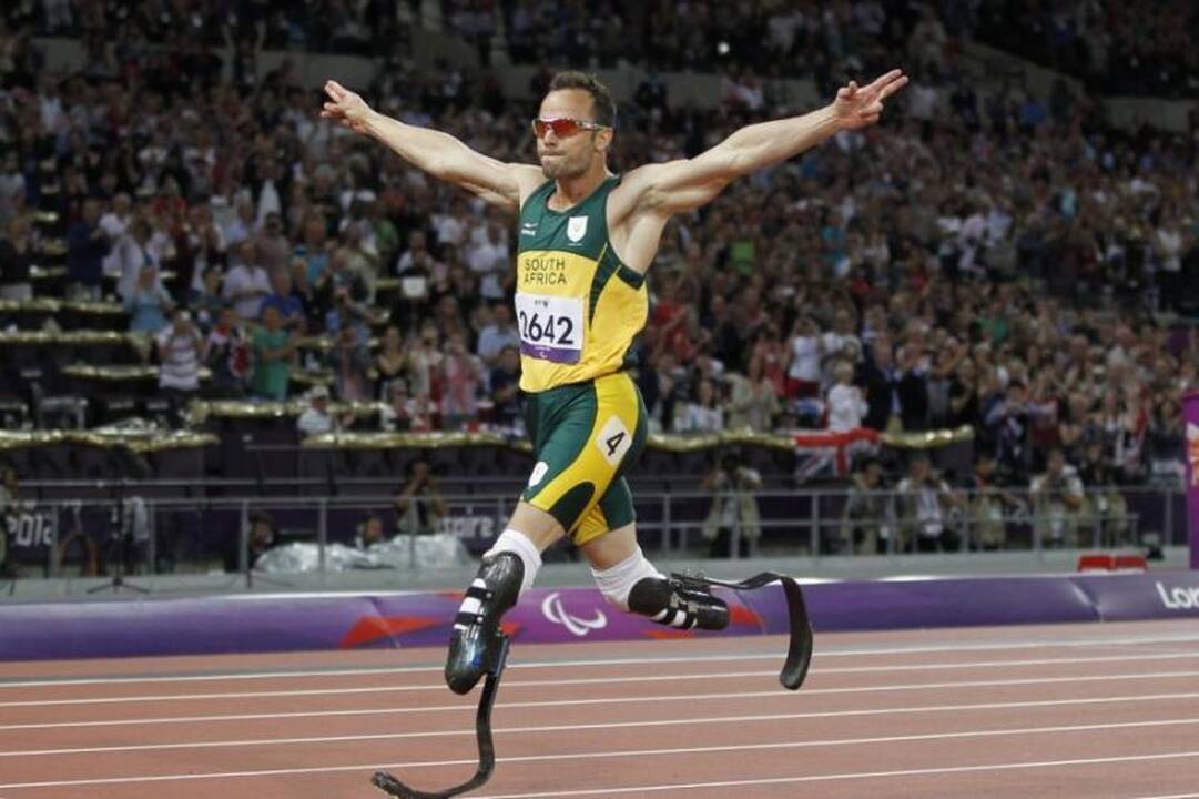 Bekojis bėgikas O. Pistorius praleis visą 2013-ųjų sezoną
