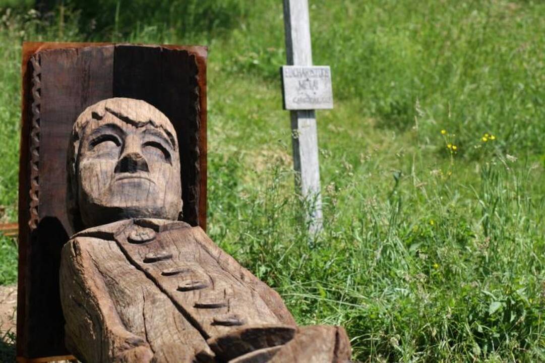 Restauruojamas Ablingos tragediją įamžinęs skulptūrų memorialas
