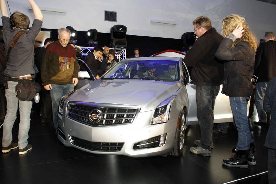 Detroito automobilių paroda: prabanga dvelkiantis naujasis „Cadillac“