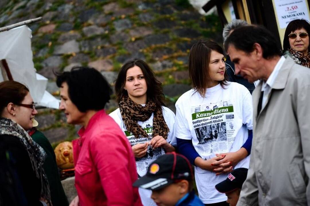 Kaune  vėl   karaliauja   Hanzos  šventė