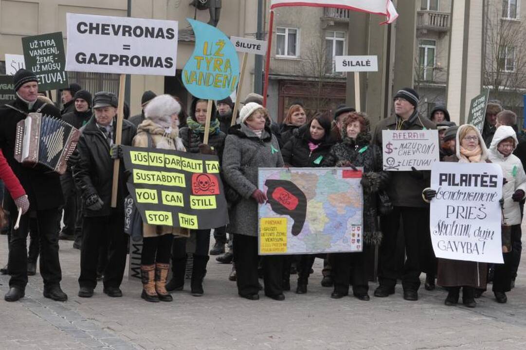Prie Seimo vėl piketuota prieš skalūnų dujas