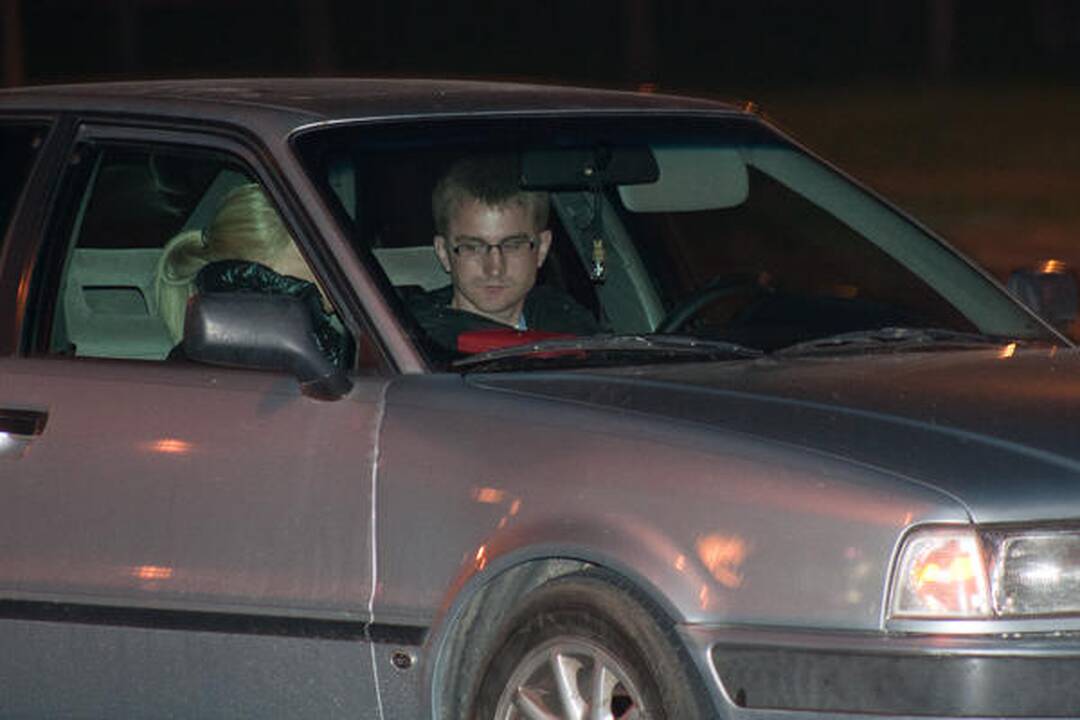 Vilniuje sužeistas „Audi“ parblokštas motociklininkas