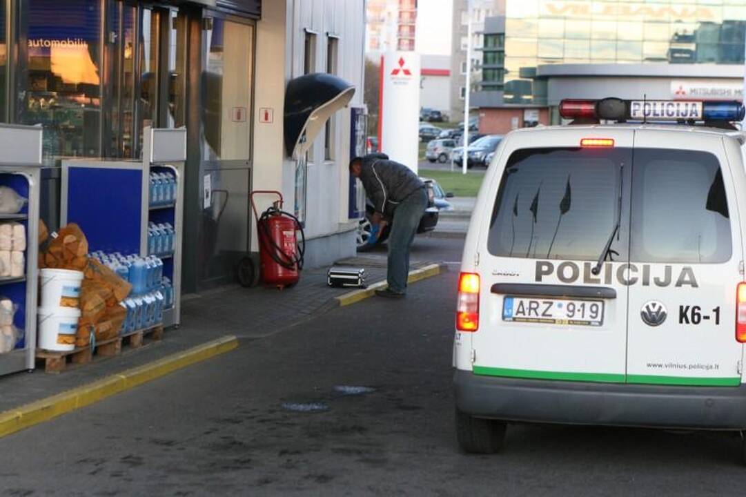 Pagrasinta susprogdinti „Statoil“ degalinę Fabijoniškėse
