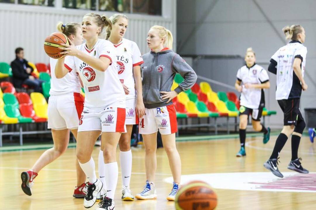 Vilniaus klubas lengvai žengė į Lietuvos moterų krepšinio lygos finalą