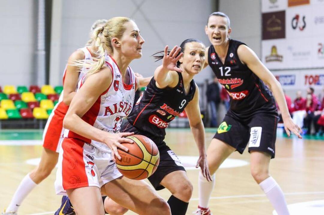 Vilniaus klubas lengvai žengė į Lietuvos moterų krepšinio lygos finalą