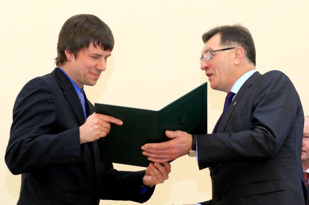 Mokslų akademijoje apdovanoti mokslo premijų laureatai
