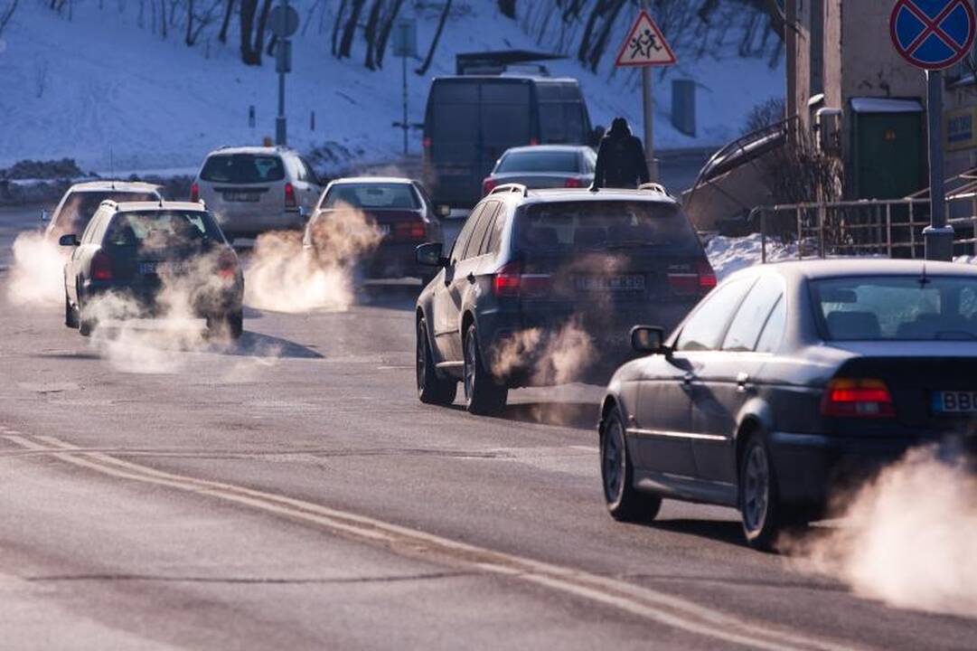 „Grinda“ nemokamai padės užsivesti automobilį, bet ne visiems