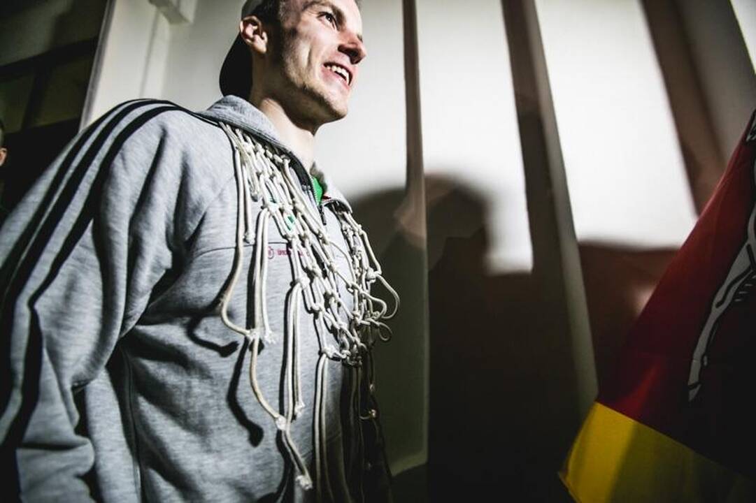 Laimingi sirgaliai Rotušės aikštėje skandavo „Žalgirio“ vardą 