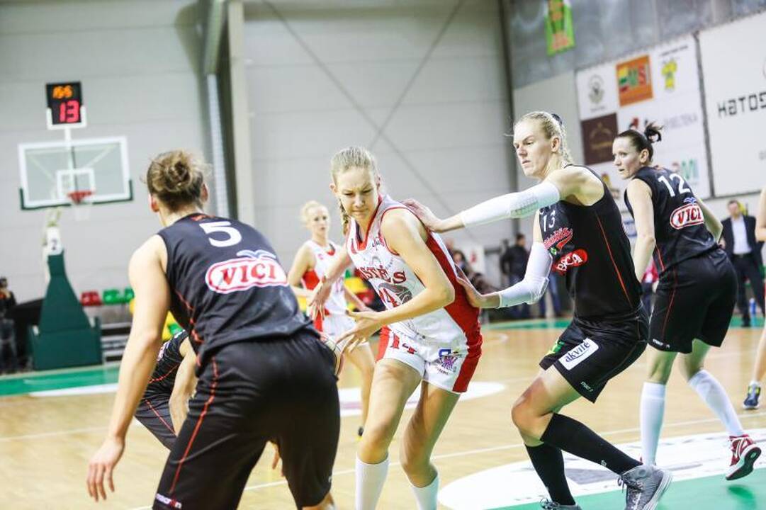 Vilniaus klubas lengvai žengė į Lietuvos moterų krepšinio lygos finalą