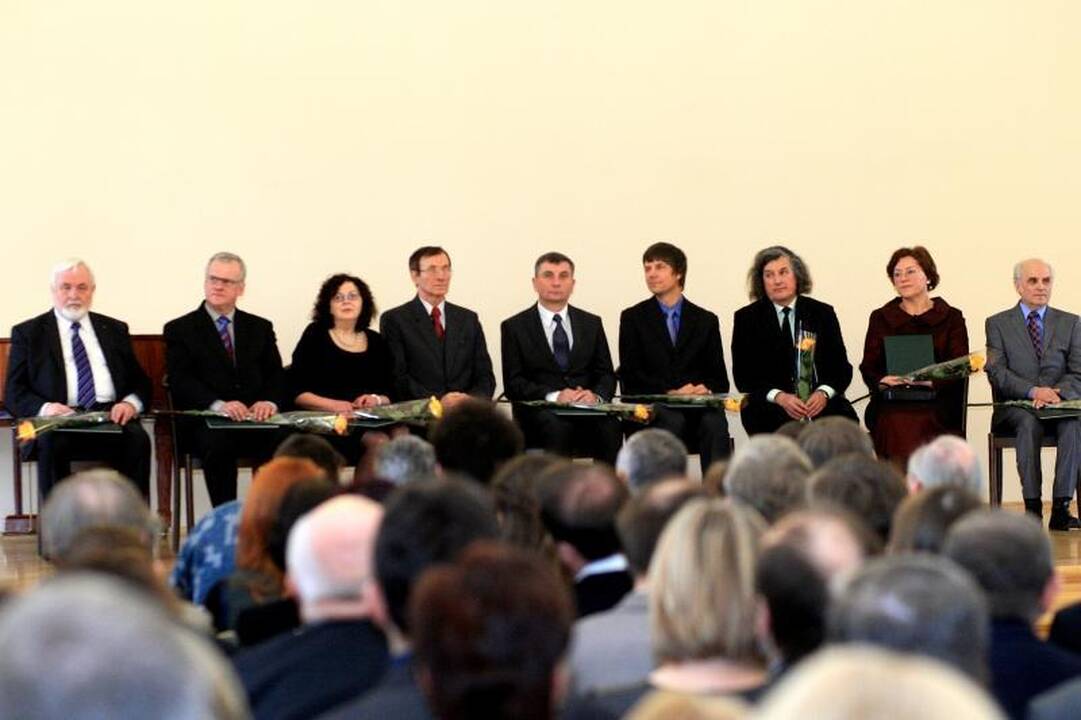 Mokslų akademijoje apdovanoti mokslo premijų laureatai