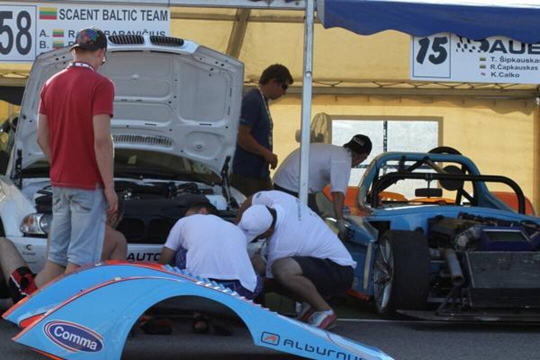 „Omnitel 1000 km lenktynės“: „drag“ lenktynėse - naujas rekordas