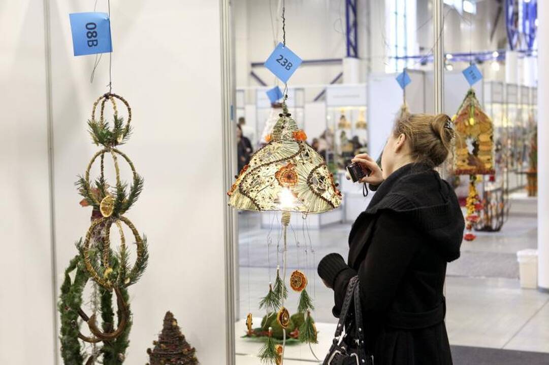 „Žiemos puokštėje“ - nuostabūs profesionalų ir mėgėjų darbai