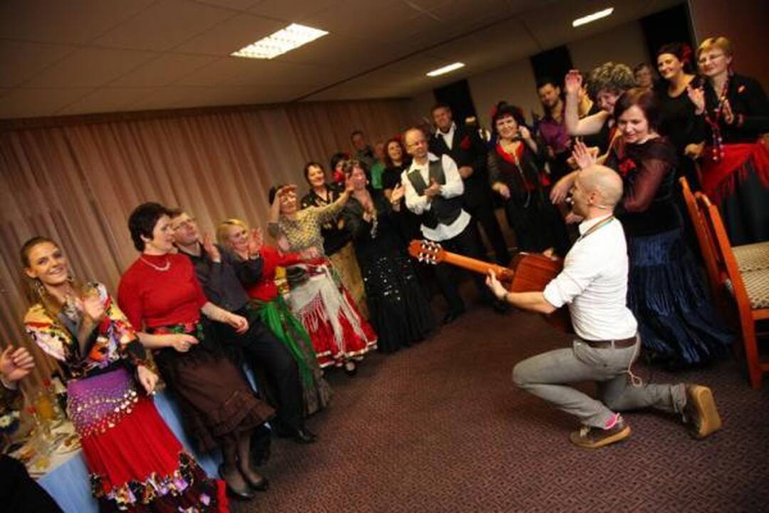 „InCulto“ smaginasi Lietuvoje ir ruošiasi finaliniam koncertui