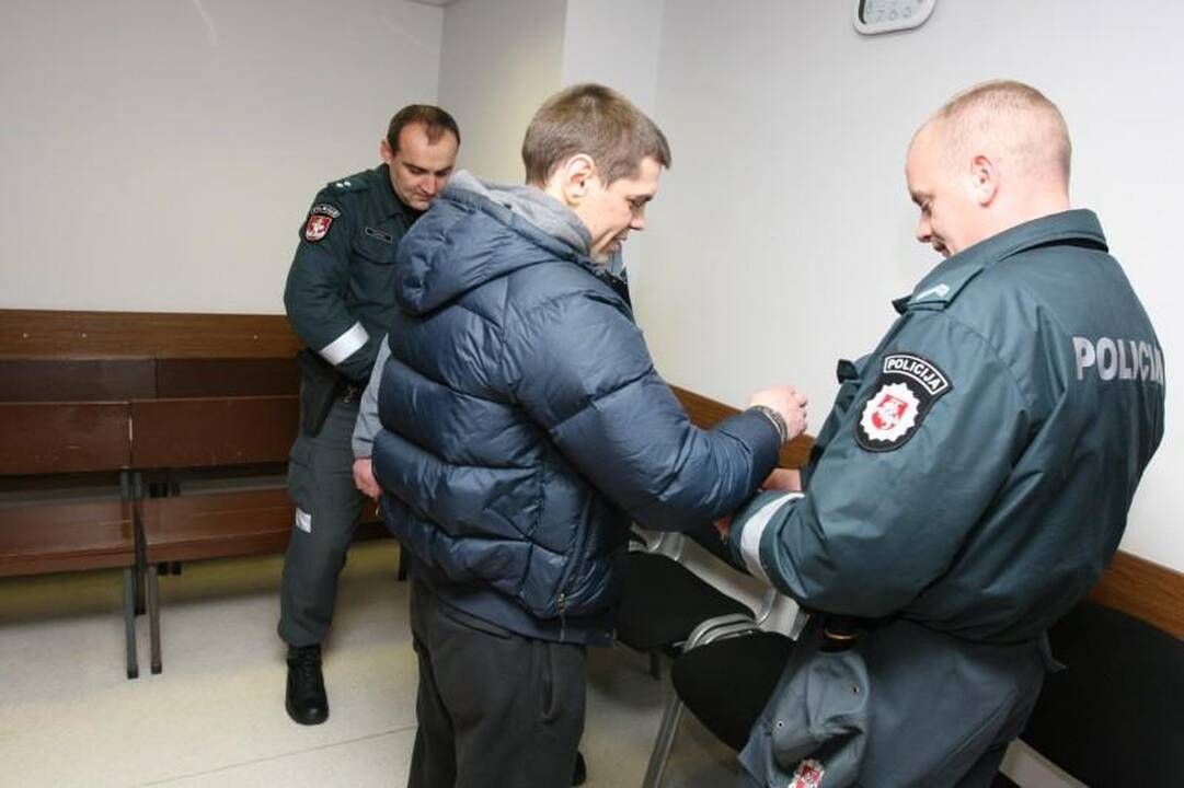 Paskelbtas nuosprendis automobilių vagišiams broliams Kosovams