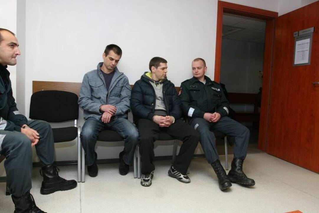 Paskelbtas nuosprendis automobilių vagišiams broliams Kosovams