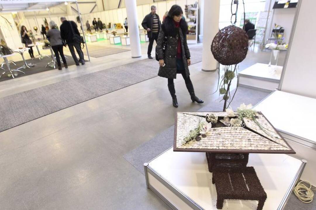 „Žiemos puokštėje“ - nuostabūs profesionalų ir mėgėjų darbai