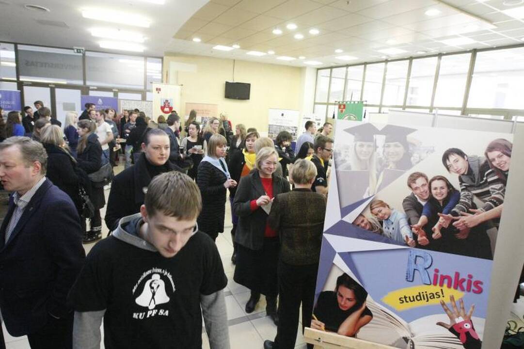 Klaipėdos universitete – būsimų studentų apgultis