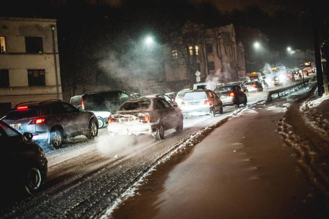 Ant Parodos kalno – panika dėl slidaus kelio