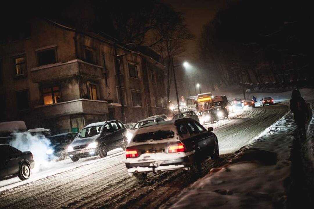 Ant Parodos kalno – panika dėl slidaus kelio