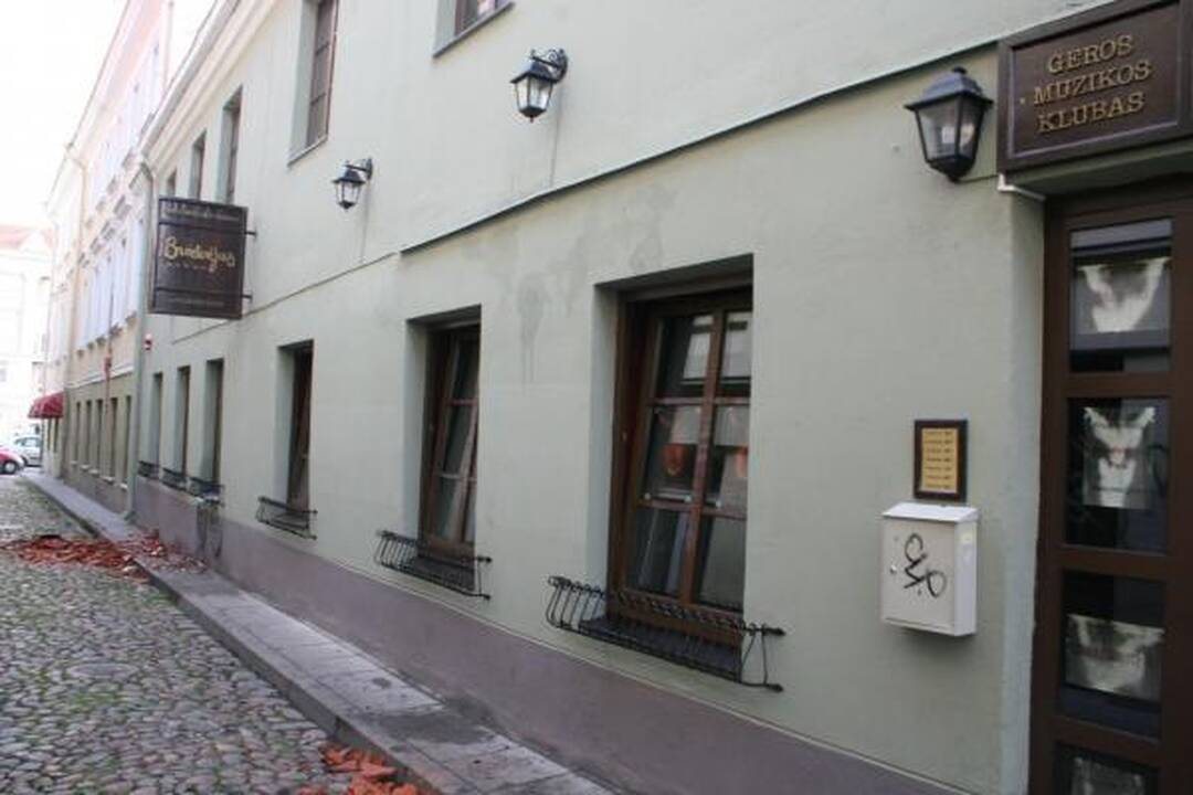 Vėl degė prisikelti besiruošiantis „Brodvėjus Pub“ (dar papildyta)