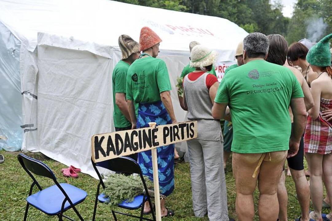 Vanojimo rekorde dalyvavo 309 pirčių mėgėjai