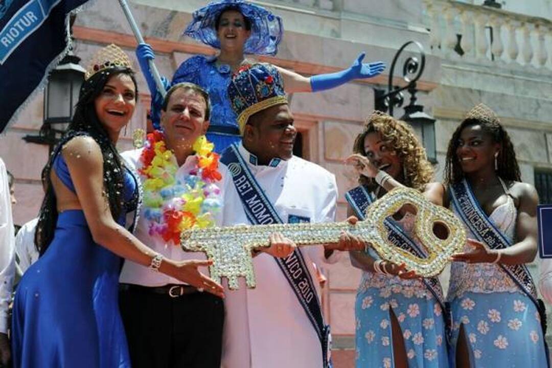 Rio de Žaneiro karnavalas prasidėjo kepinant didelei kaitrai