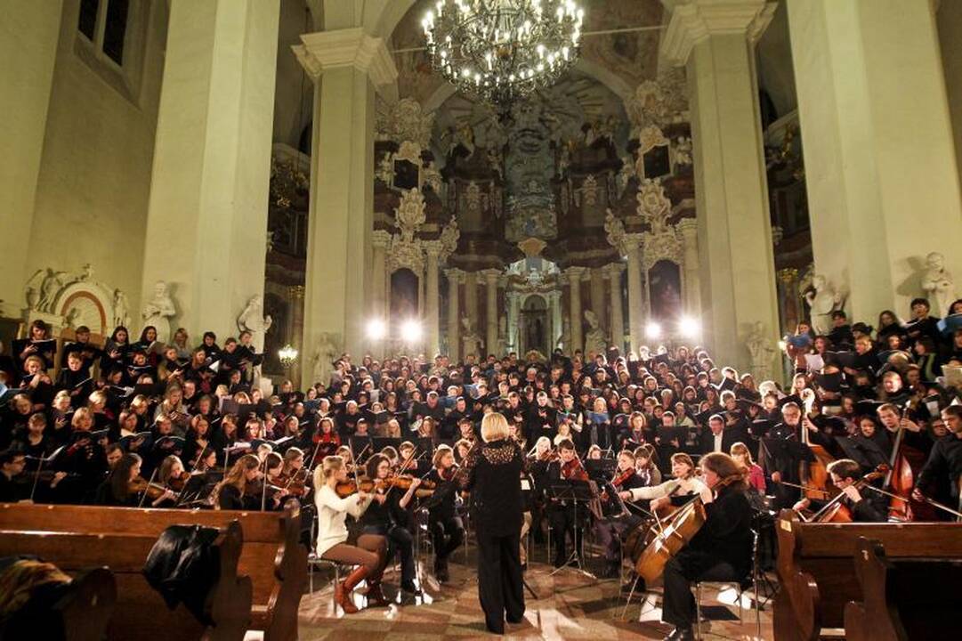 Daugiau kaip 400 žmonių atliko A. W. Mozarto „Requiem“