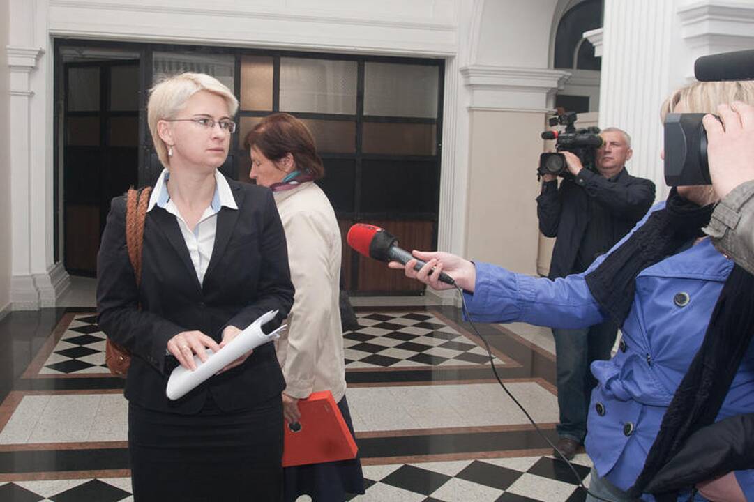 Teismas aiškinasi, ar L.Stankūnaitė tikrai apšmeižė N.Venckienę