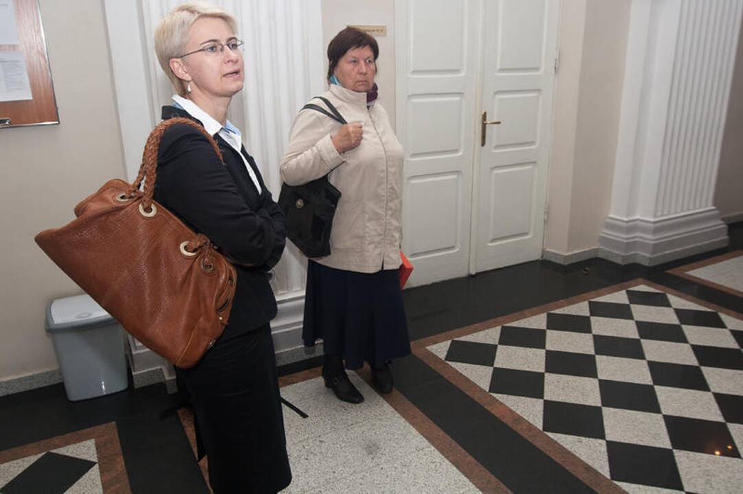 Teismas aiškinasi, ar L.Stankūnaitė tikrai apšmeižė N.Venckienę