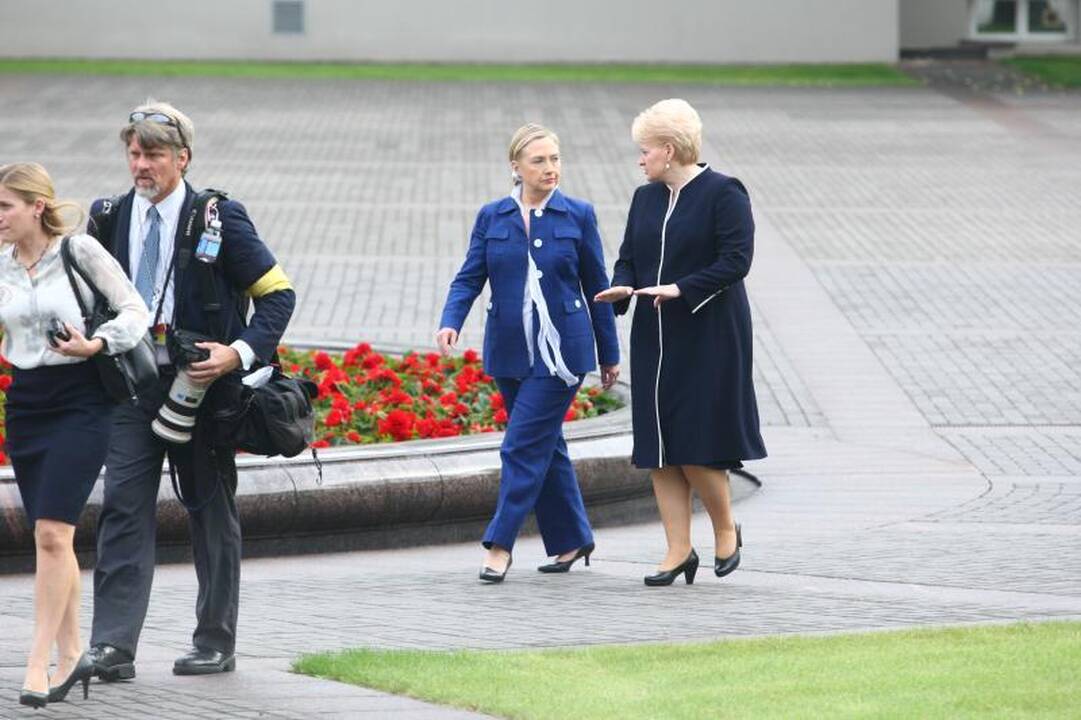 H.Clinton nekomentuoja CŽV kalėjimo istorijos